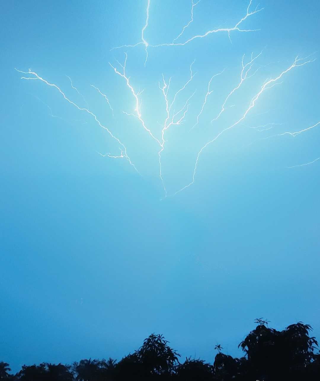 THE LIGHTENING 