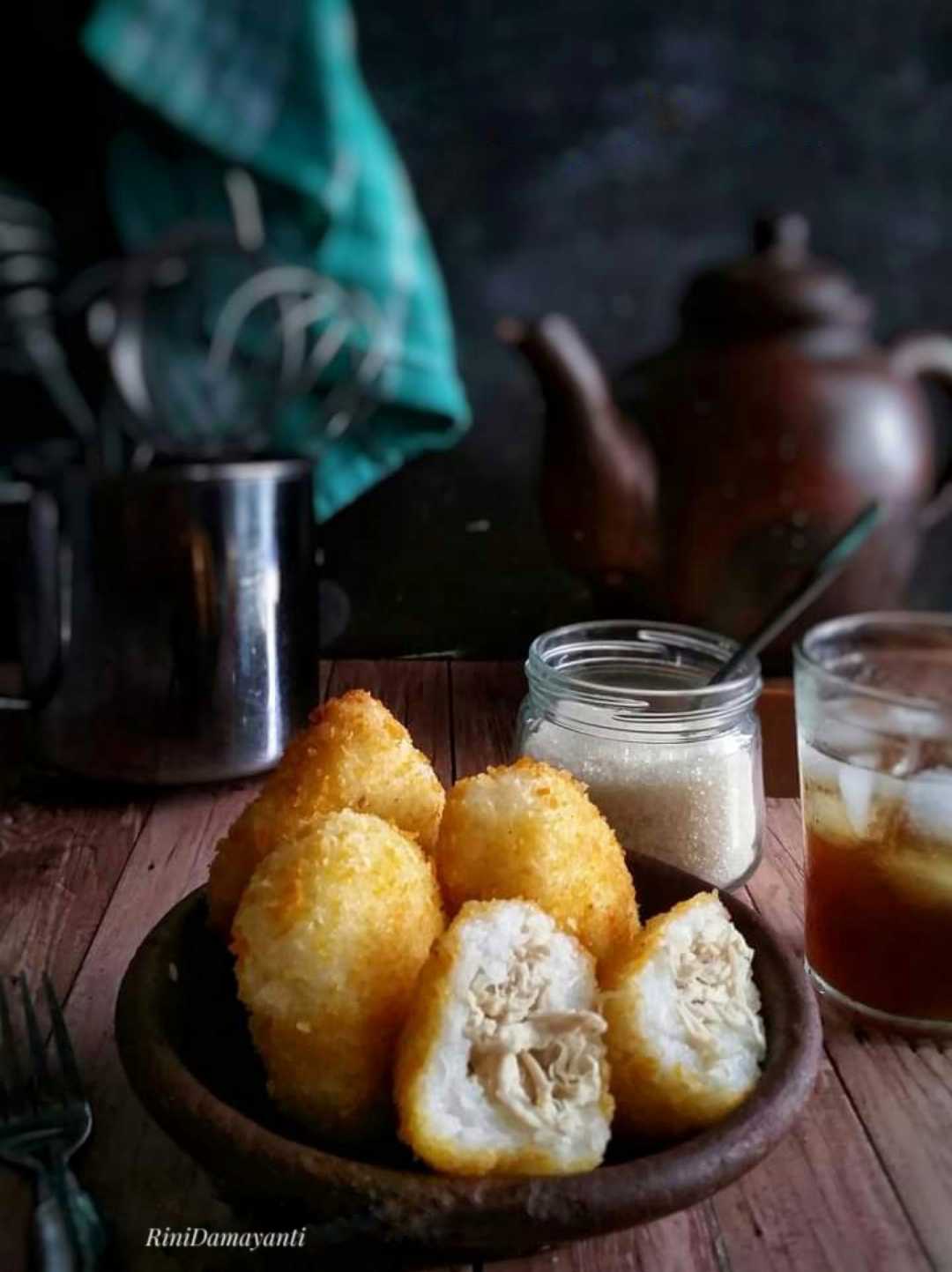 "Lemper Goreng"