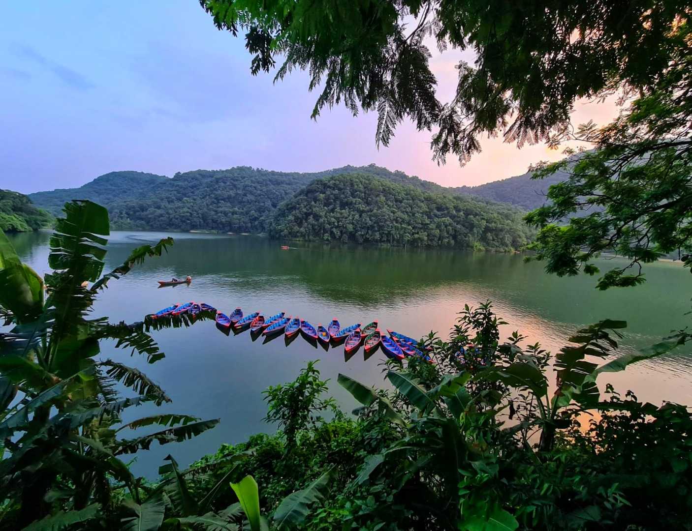 PHEWA LAKE 🛶🛶