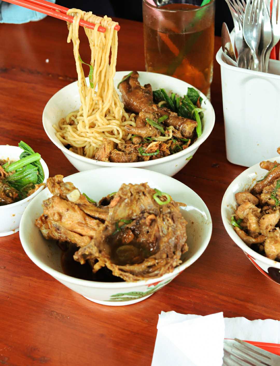 MIE AYAM KULIT SYAHDU