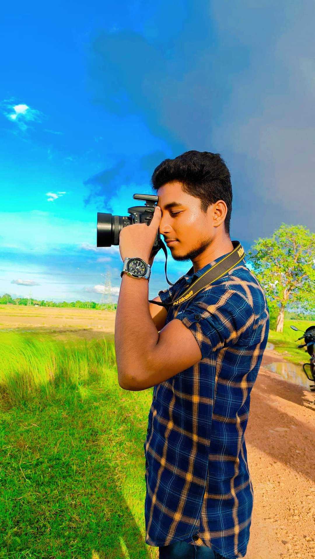dslr is emotion.. 🤗📷