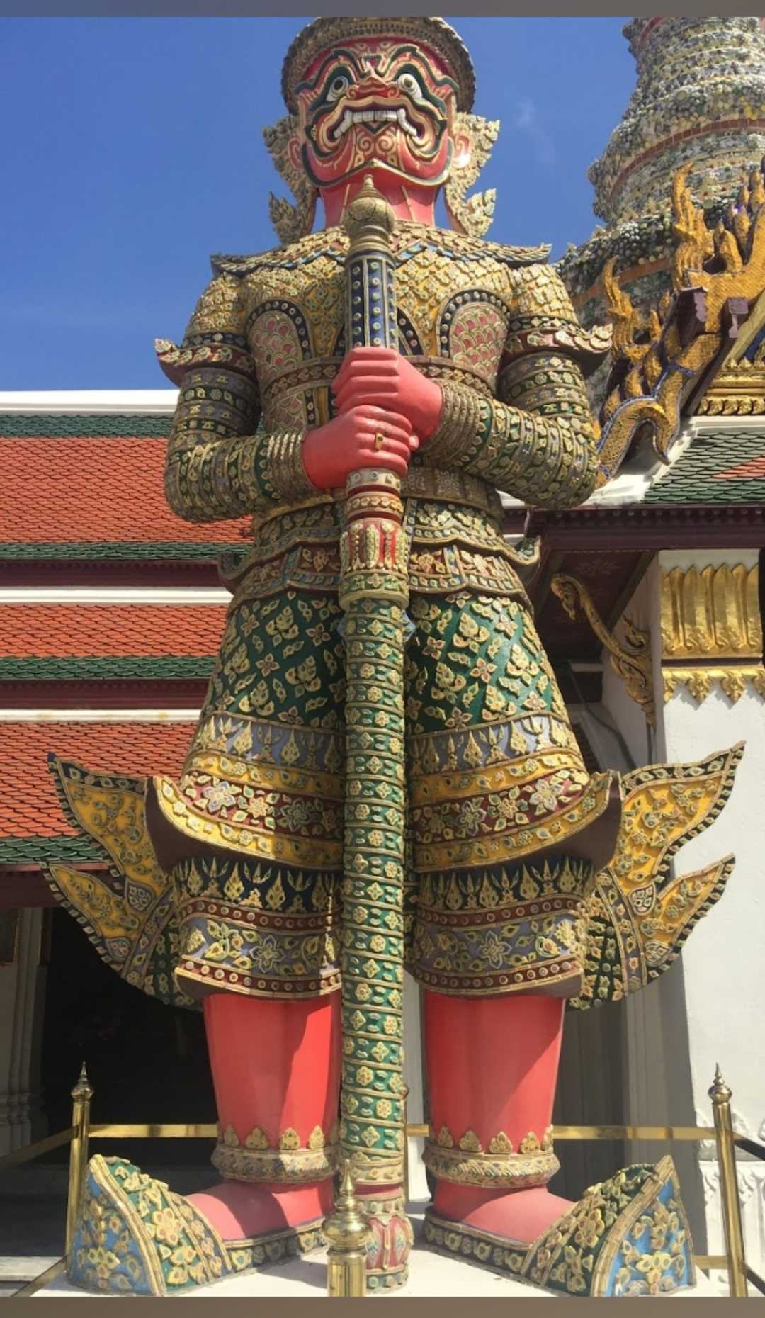 The gaurd statue 