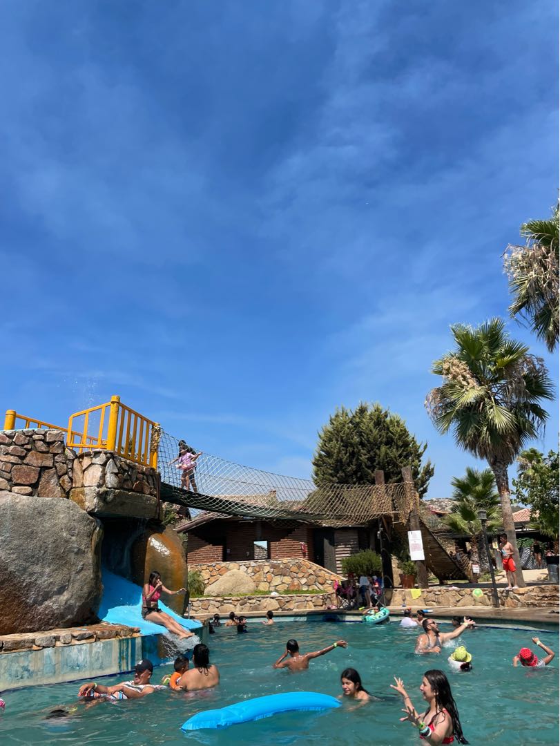 👙⛱️