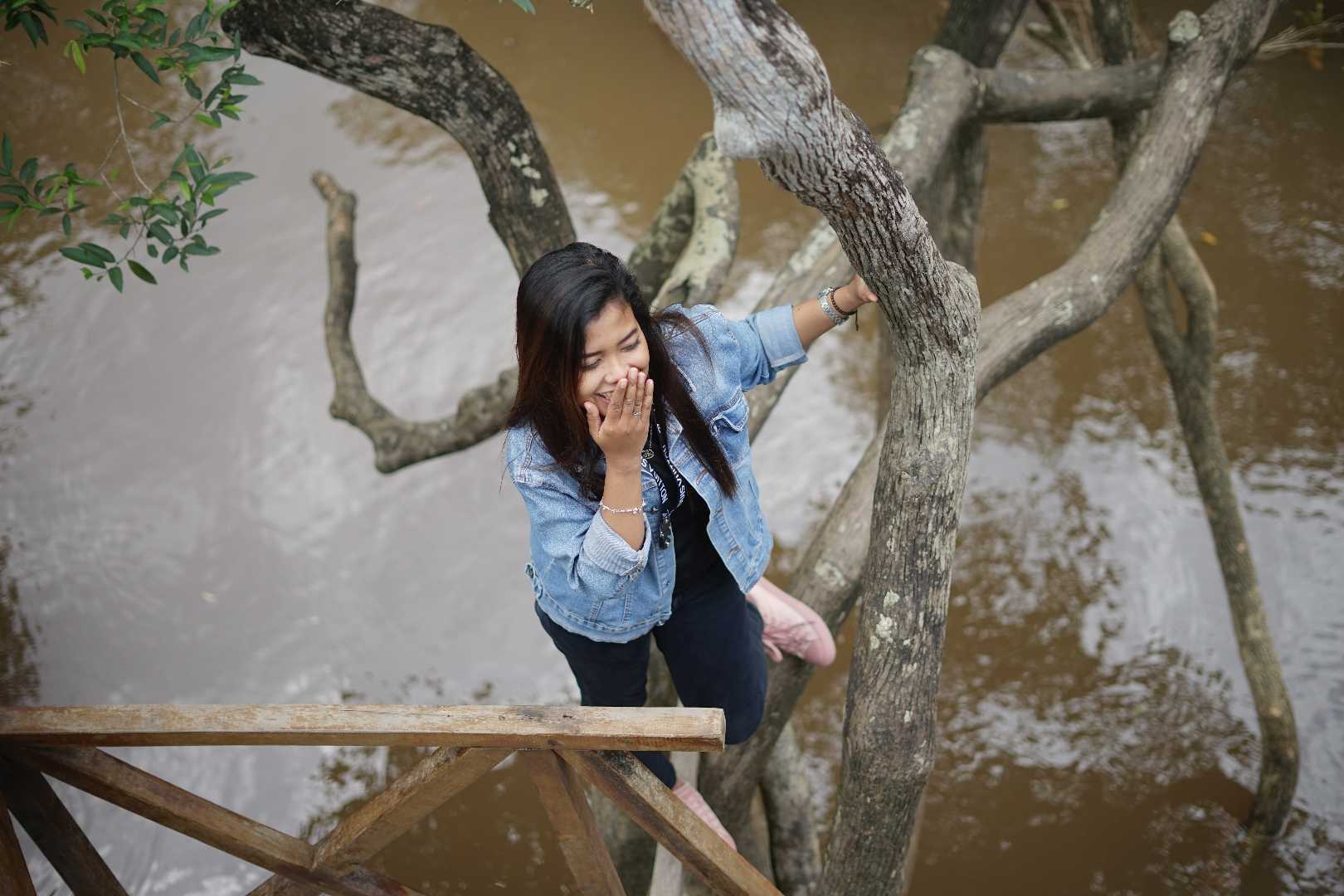 Senyum di Danau Tangkas