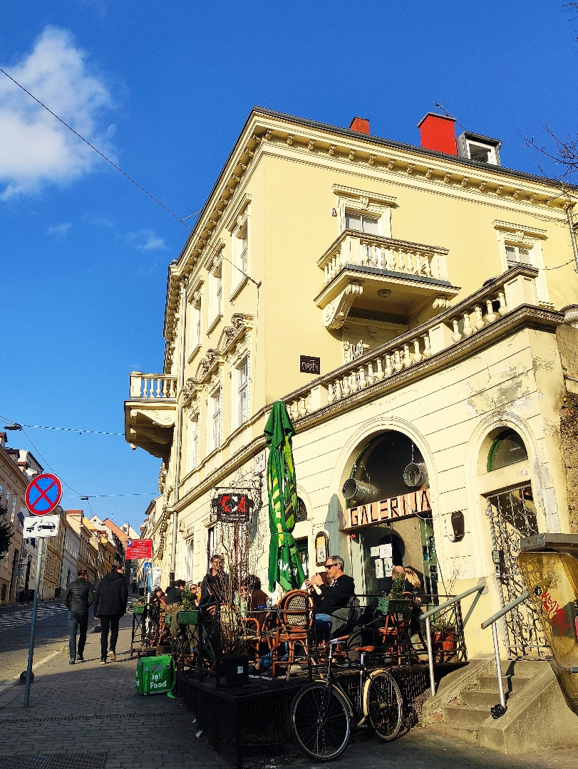 Coffee shop Galerija