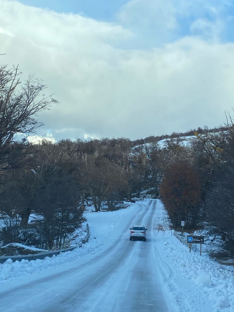yendo al parque nacional, nos tomamos un vuelo desde Buenos Aires y nos alquilamos un auto para hacer turismo #travel #santacruz #glacialperitomoreno