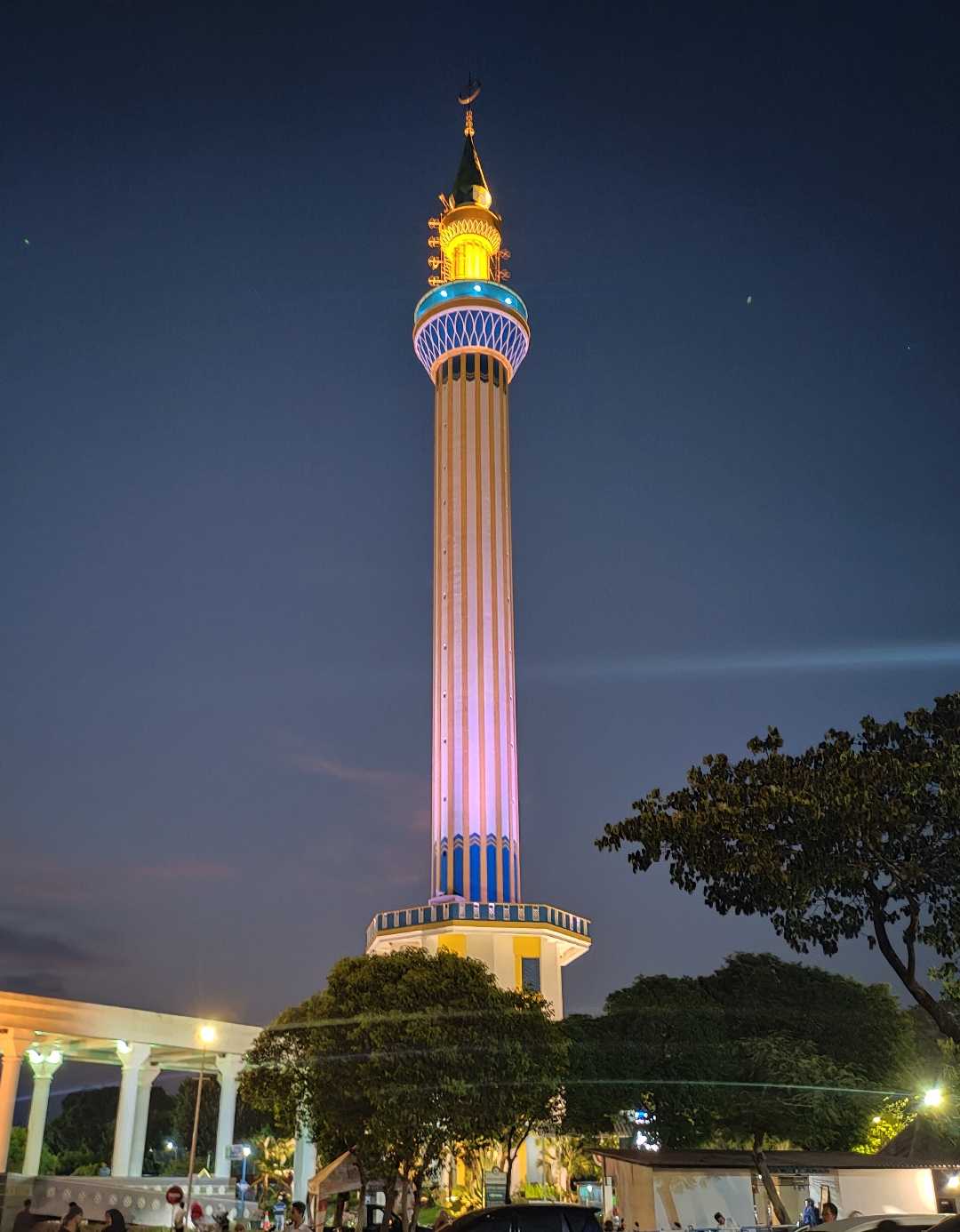 menara masjid 