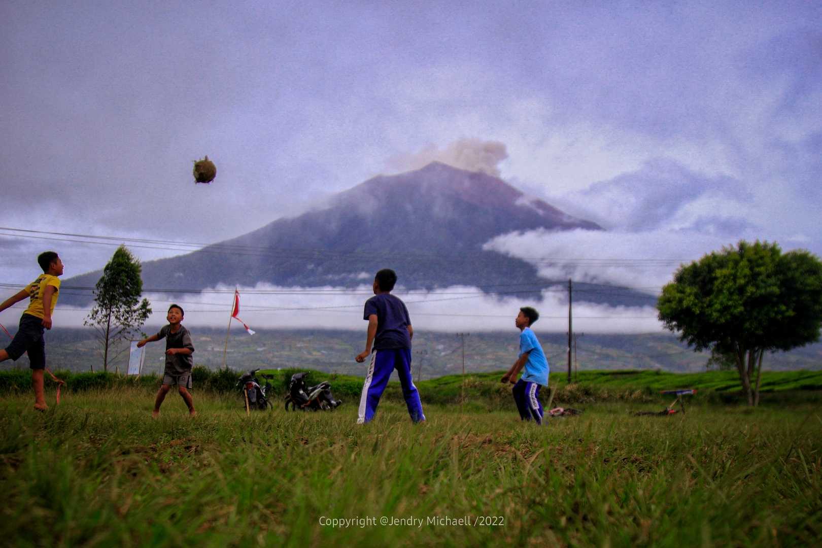 aktivitas di kalah erupsi gunung Kerinci 