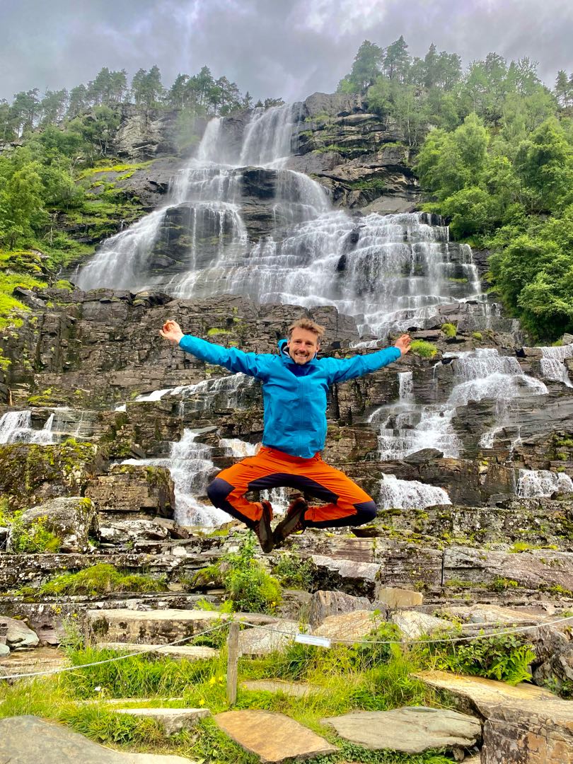 Tvinnefossen waterfall 🇳🇴