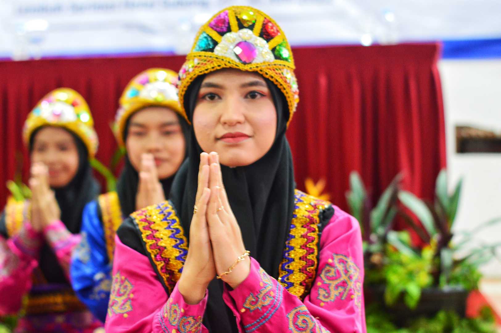 Saman dance 