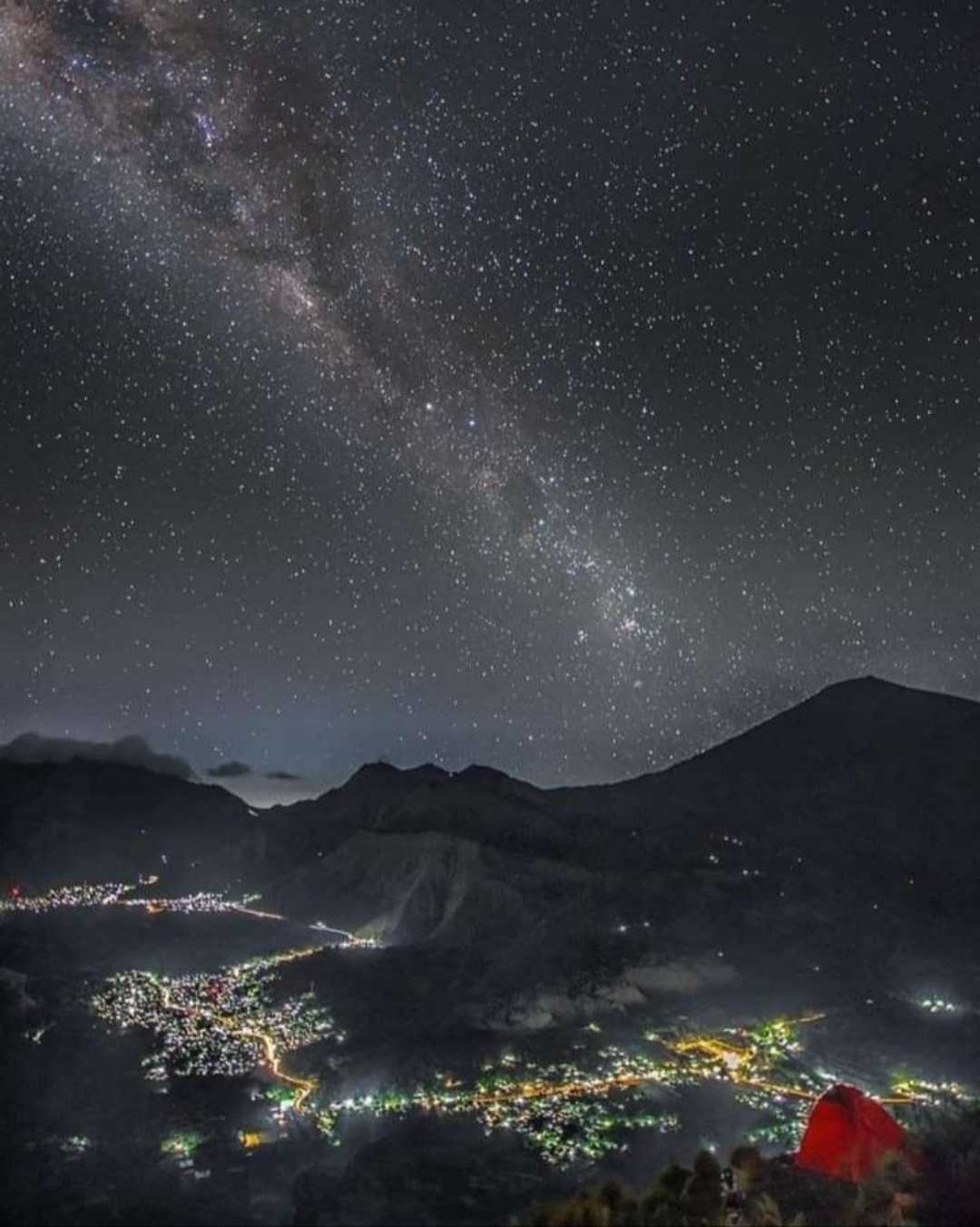 Langit Malam Kota Labuanbajo