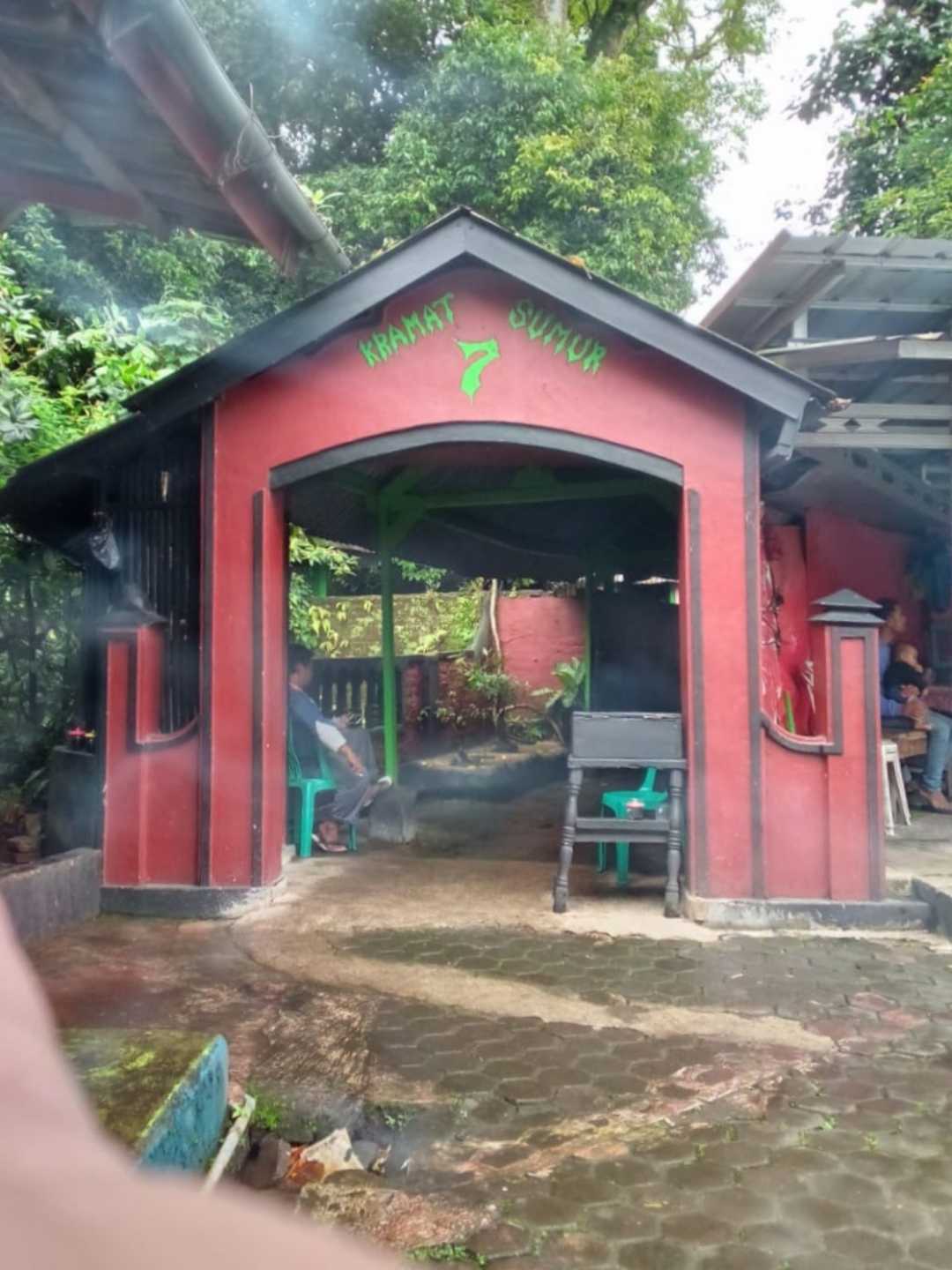 terapi wisata 