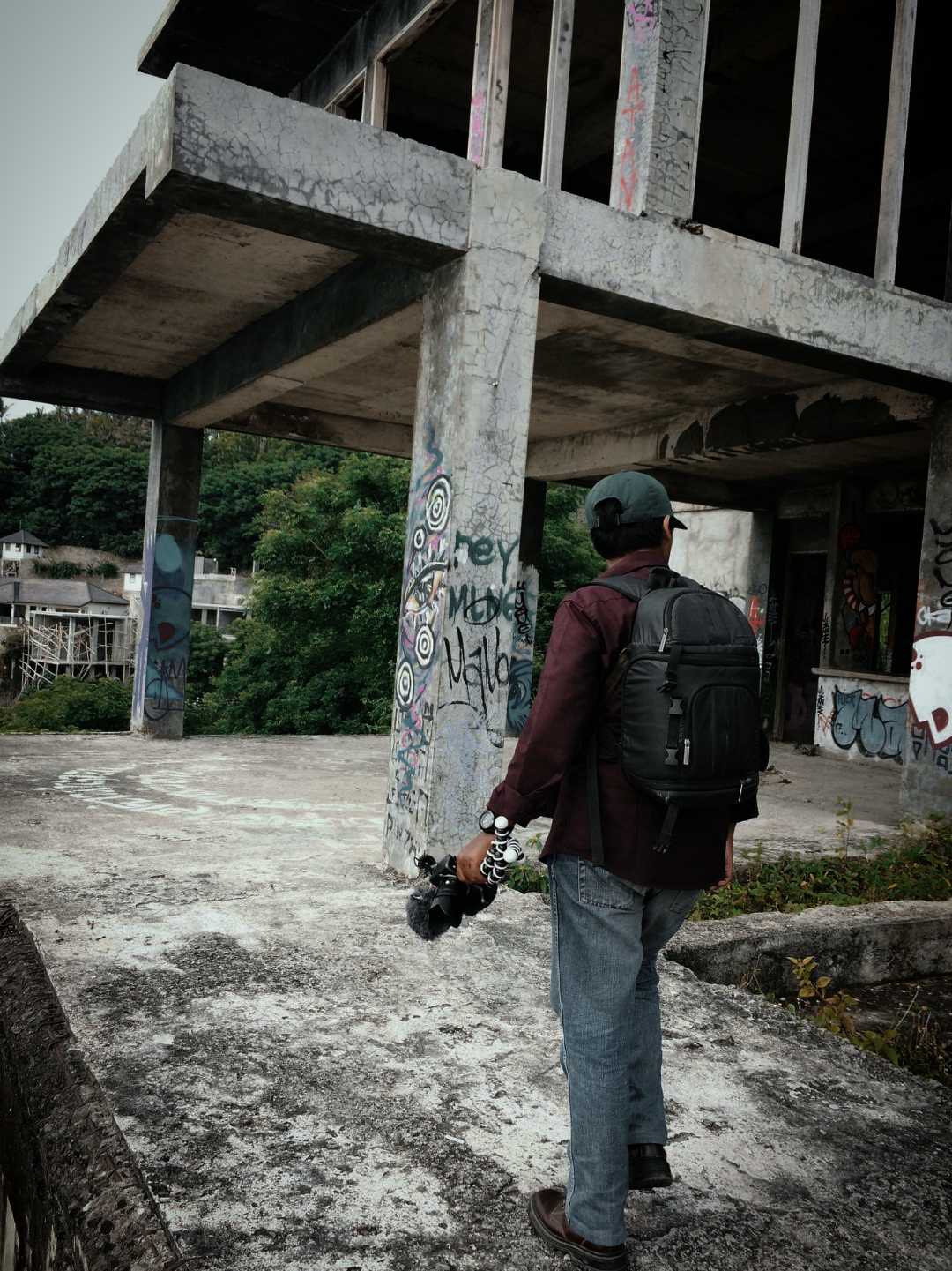 VIRAL VILLA HANTU