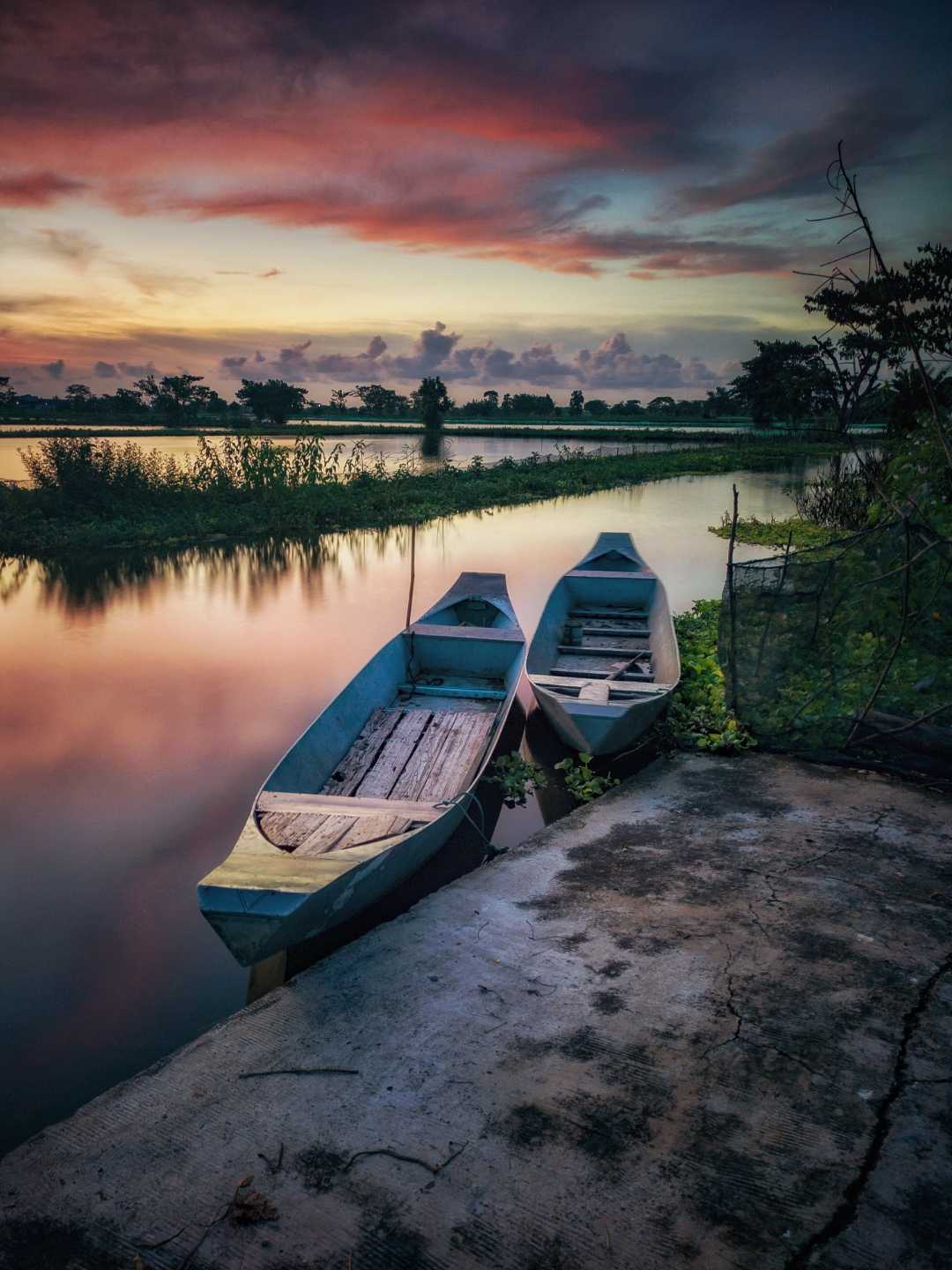 Perahu Warga