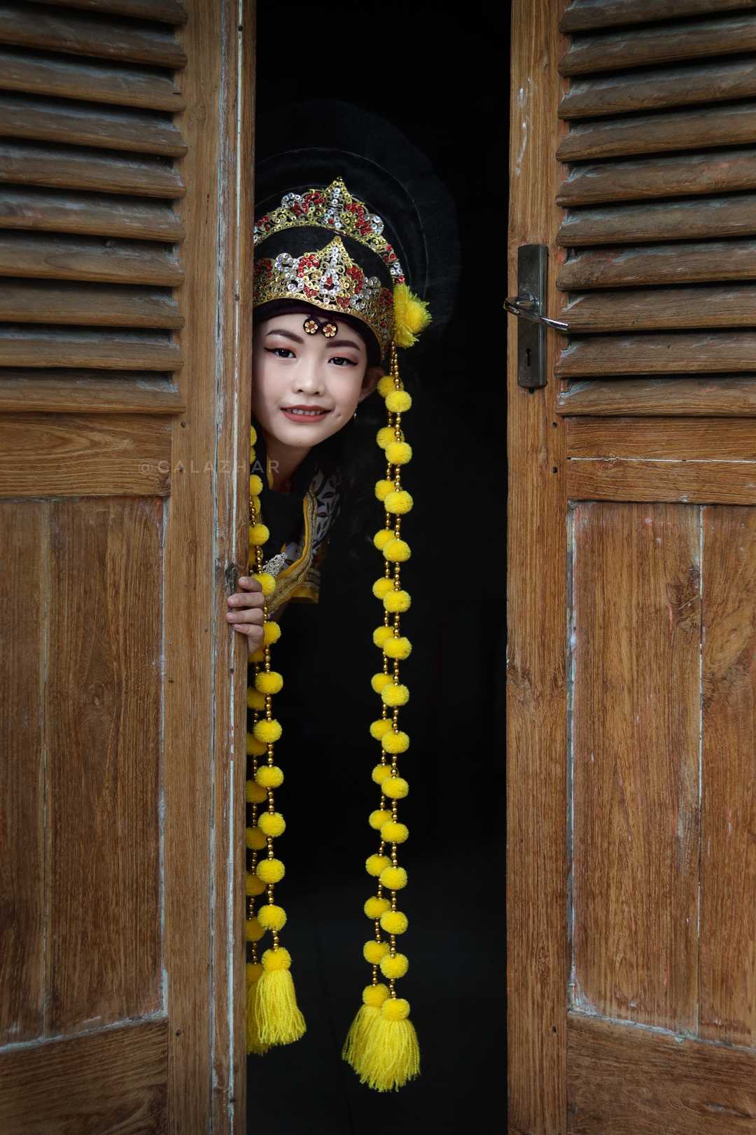 The Cute Mask Dancer