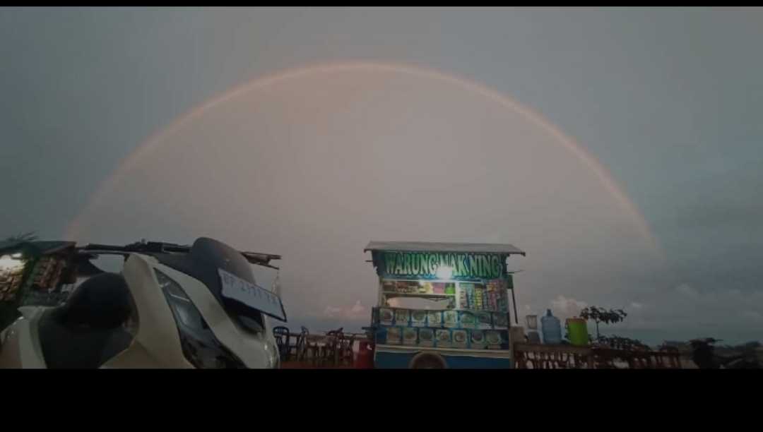 pantai piwang natuna