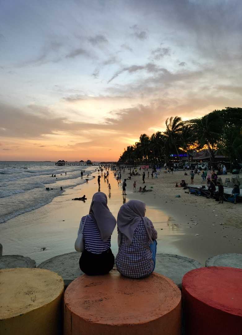 Pantai belakang rumah sakit Bhayangkara Balikpapan
