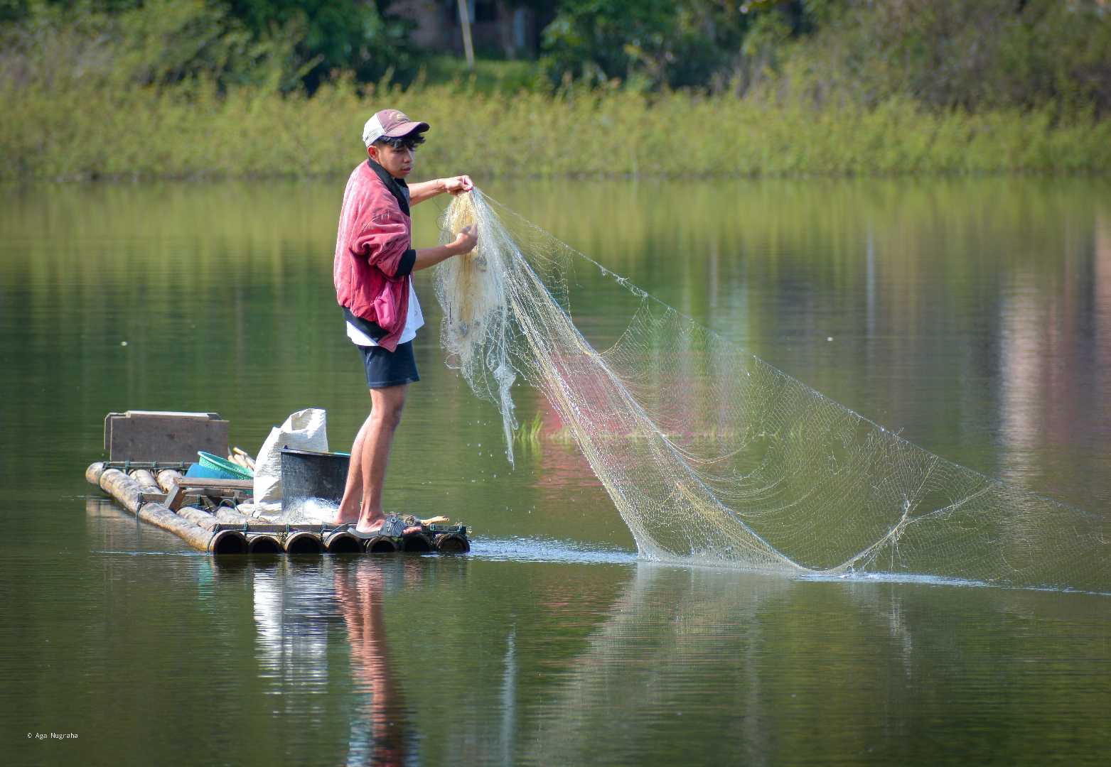 kegiatan manjalo ikan
