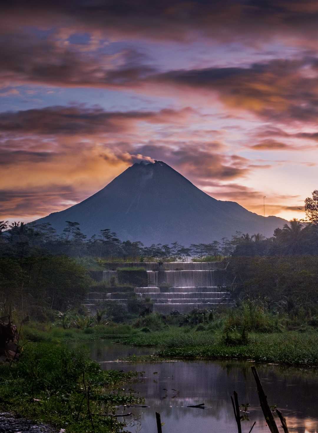 Watu Purbo Waterfall