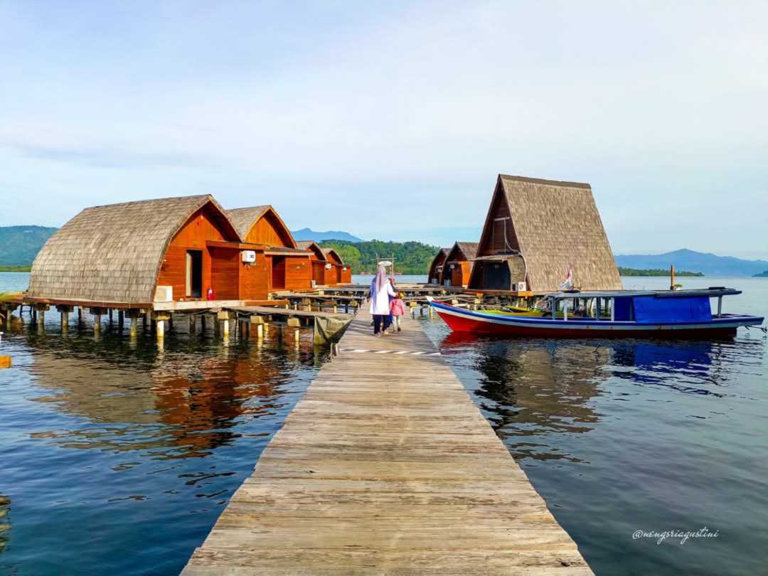Andreas Resost Pahawang Island