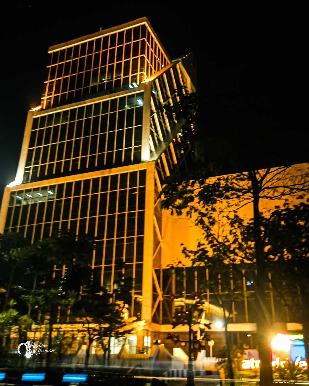 Menara dang merdu bank Riau Kepri