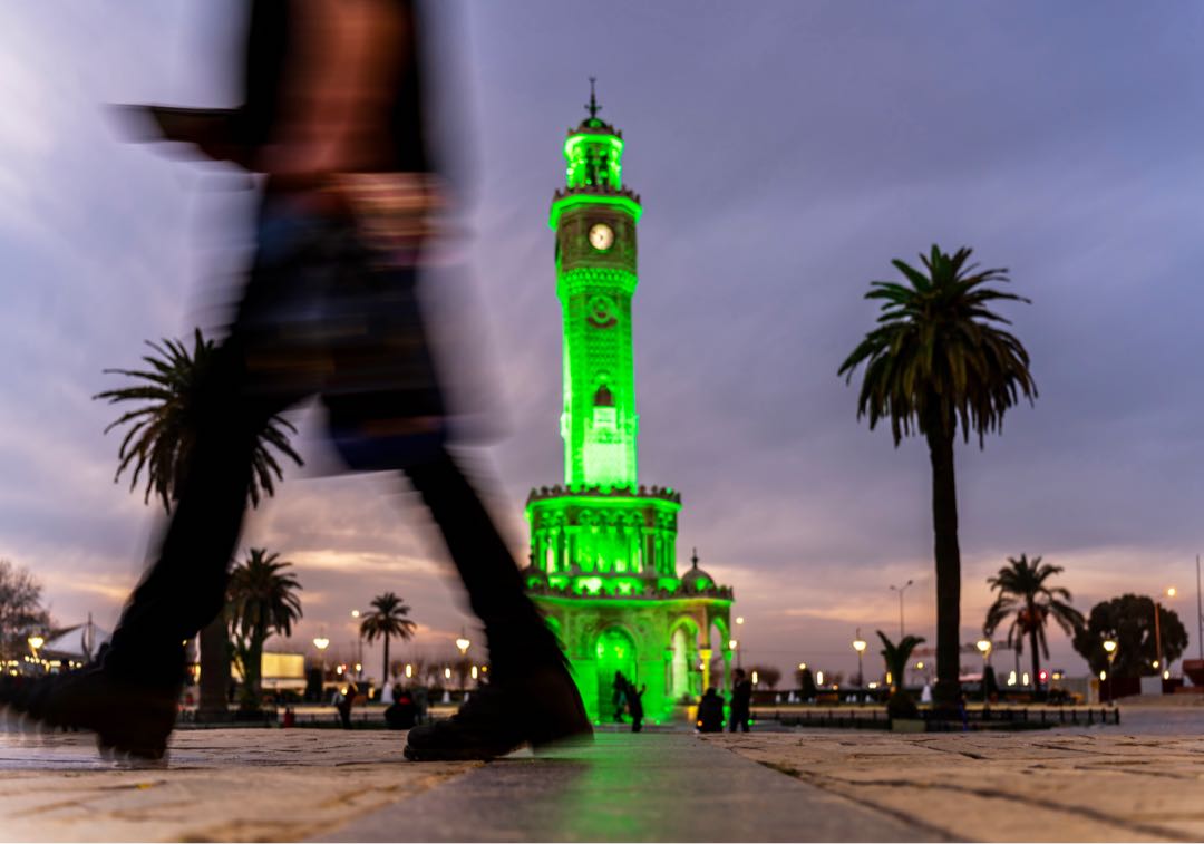 izmir_Atatürk meydanı konak