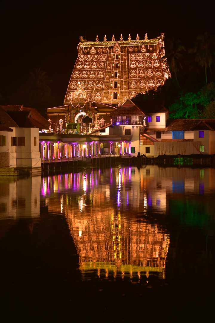 Lakshadeepam