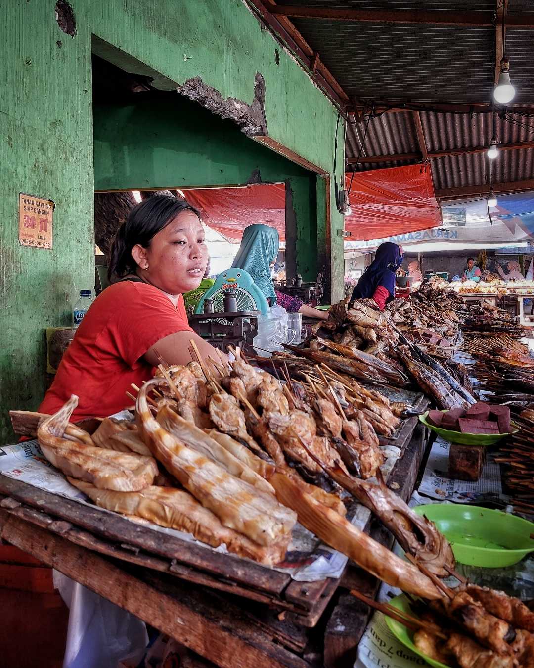 smoke fish market kenjeran, surabaya