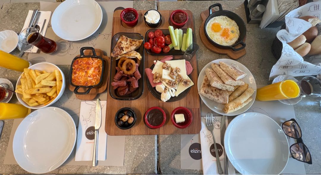 Elizinn’ de sabah kahvaltısı 😋
