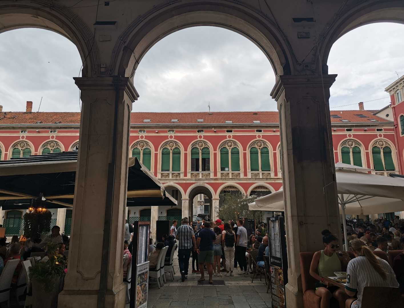 Square of Republic, Split