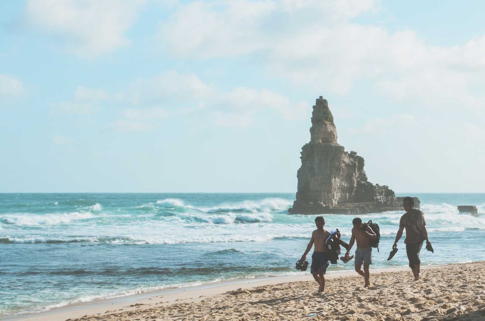 Buyutan Beach, Pacitan 