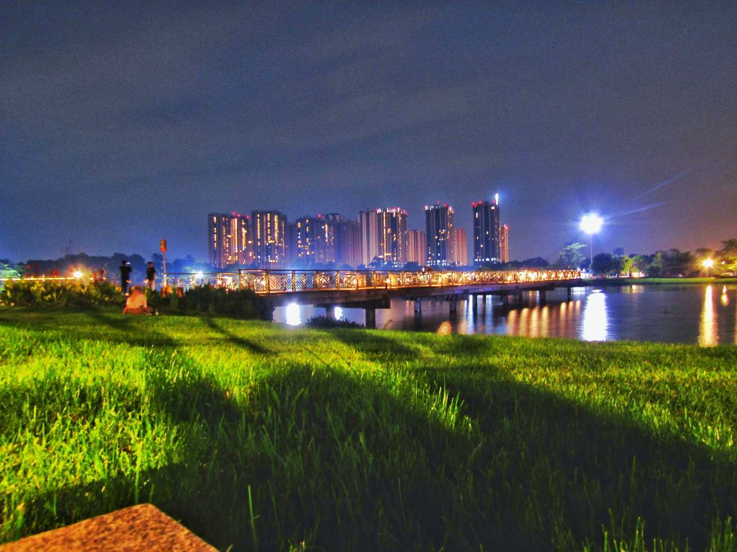 CENTRAL PARK MEIKARTA