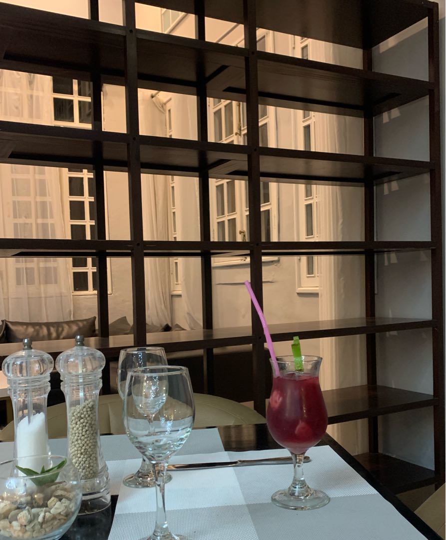 La vista la tiene el Hotel Unión pero el lunch, los cocteles y la elegancia el San Carlos 👌🏽 #pindlecienfuegos #pindlecuba #pindlelatam #pindle #cienfuegos #cuba 
