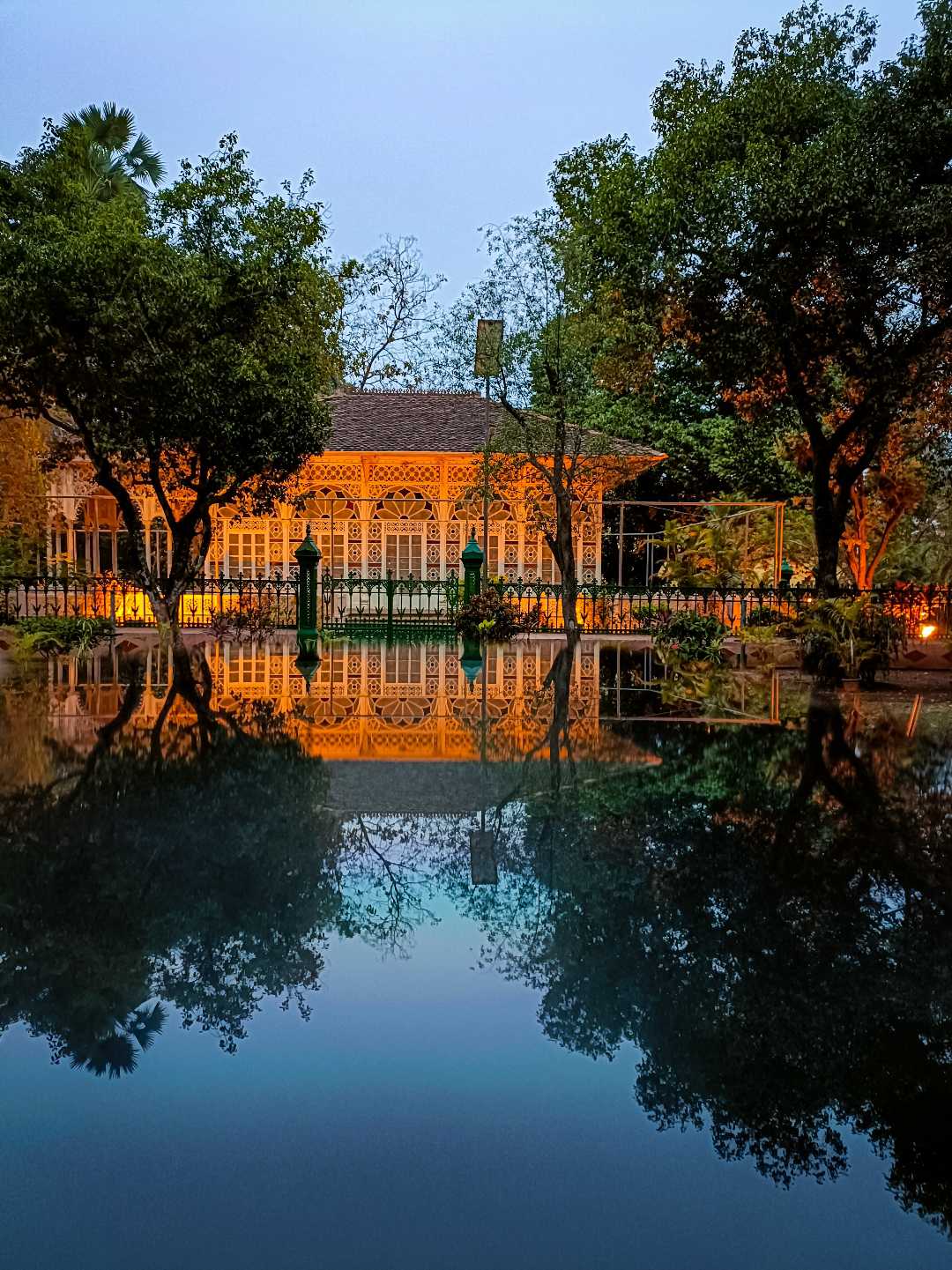 Glass house , Shantiniketan 