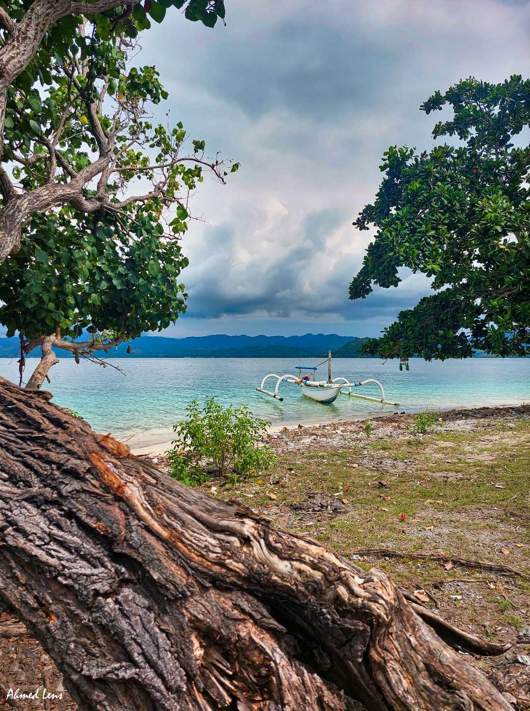 Perahu Wisatawan Di Gili Layar
