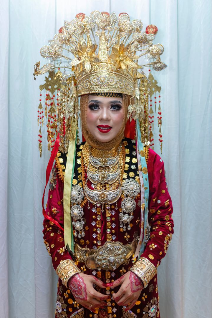 Pakaian Adat Perempuan Bengkulu