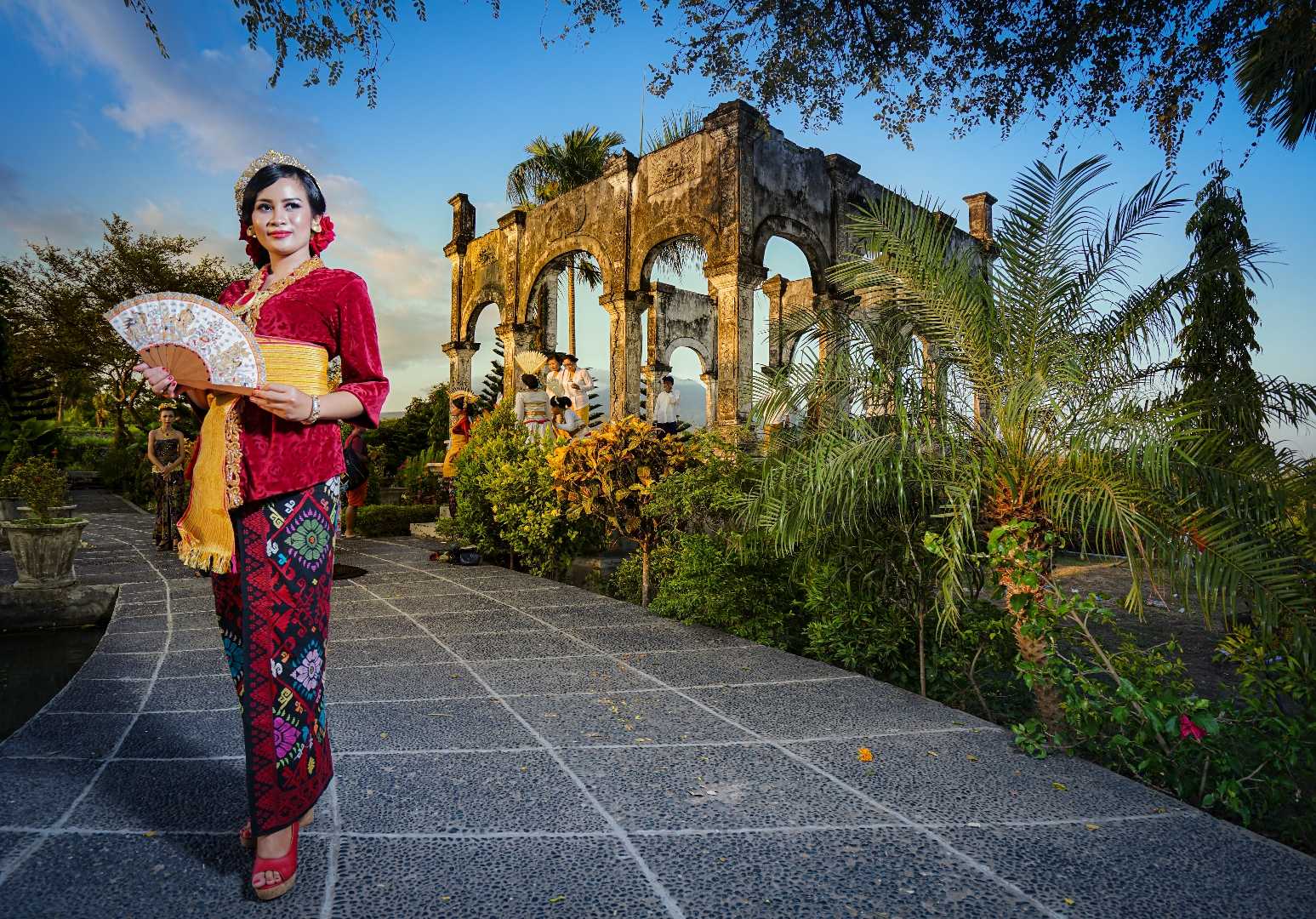Bale Gondang Taman Ujung 