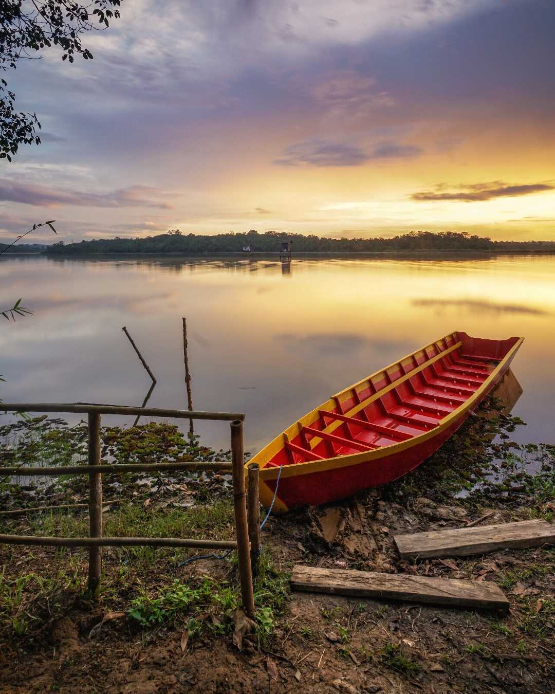 Perahu wisata