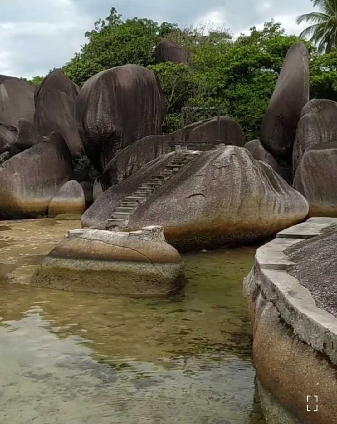 Alif Stone Park