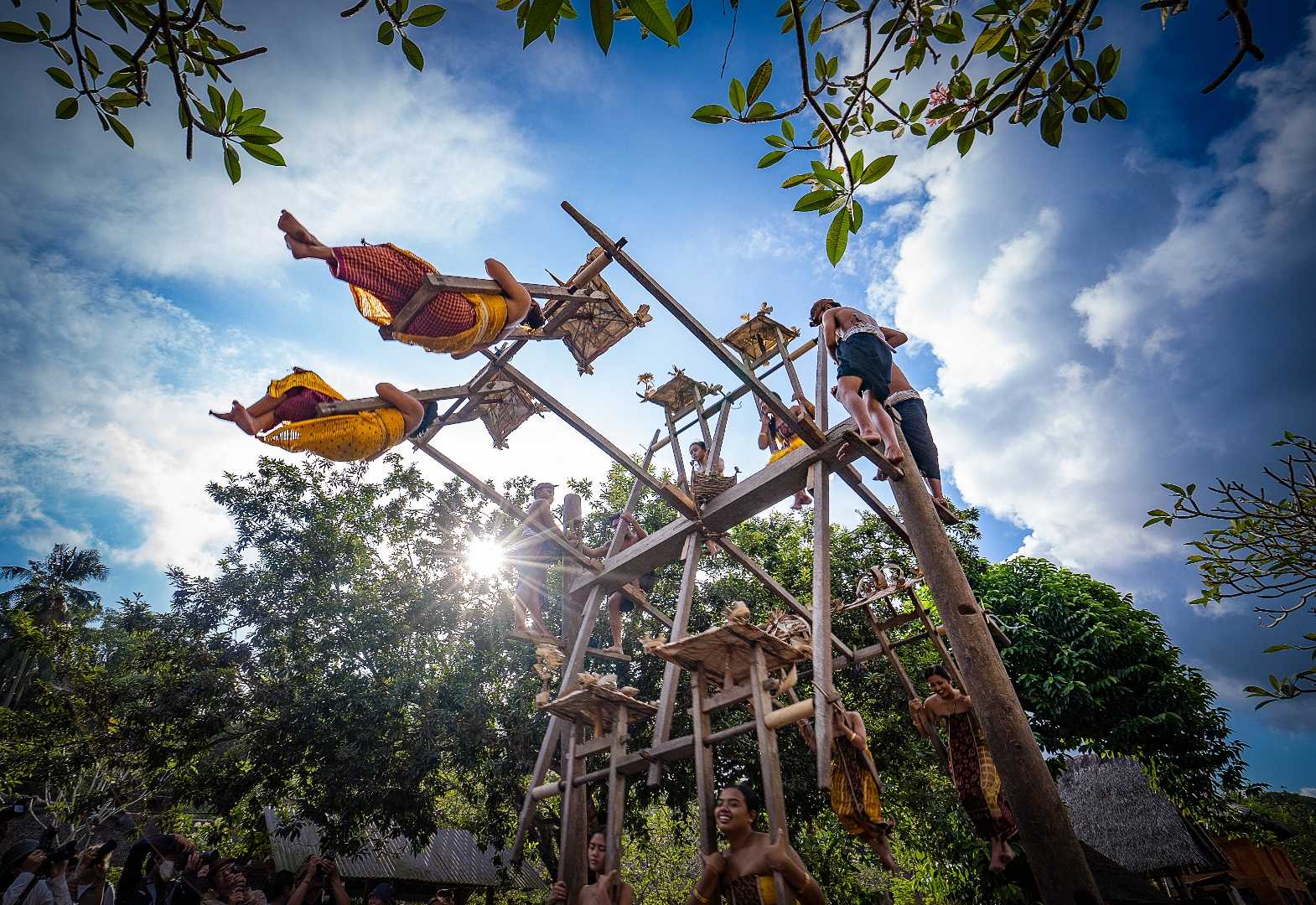 Ayunan Tradisional Bali
