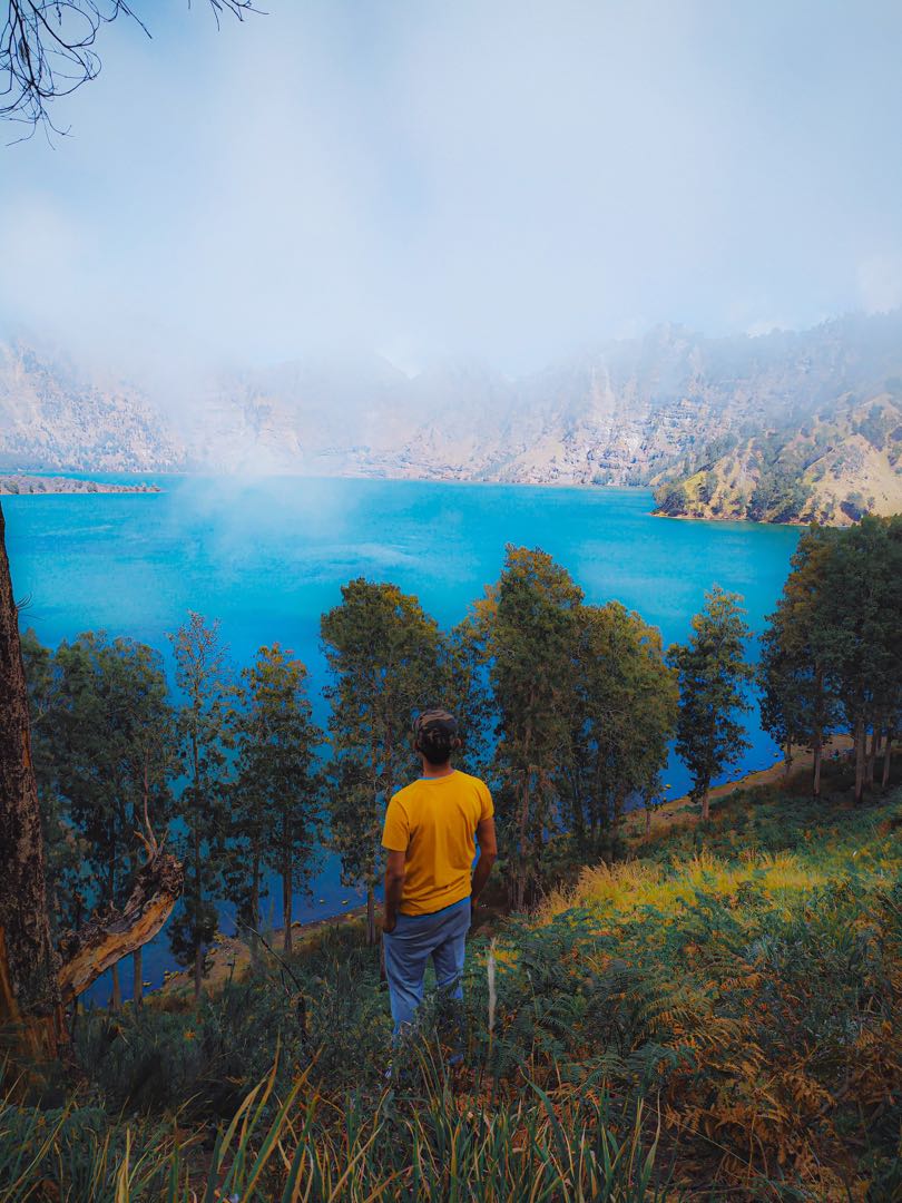 SEGARA ANAK LAKE
