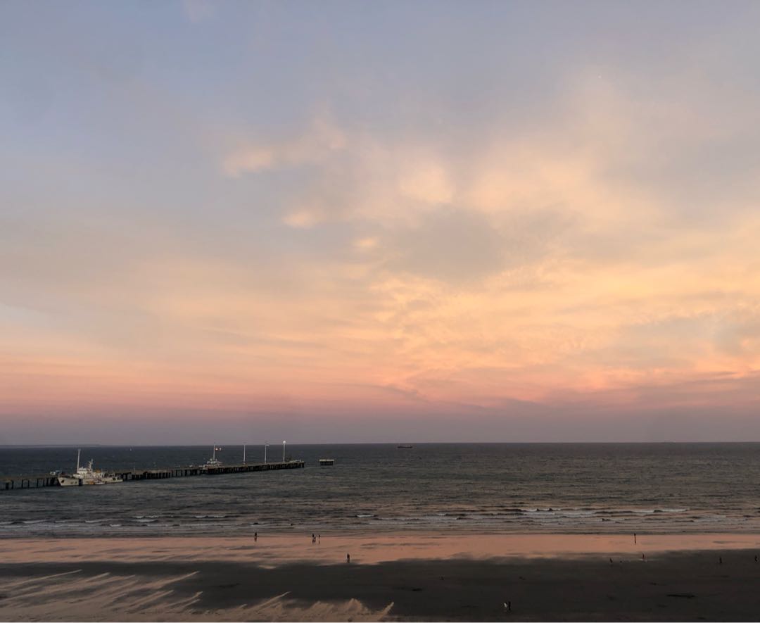 el atardecer y la bajante