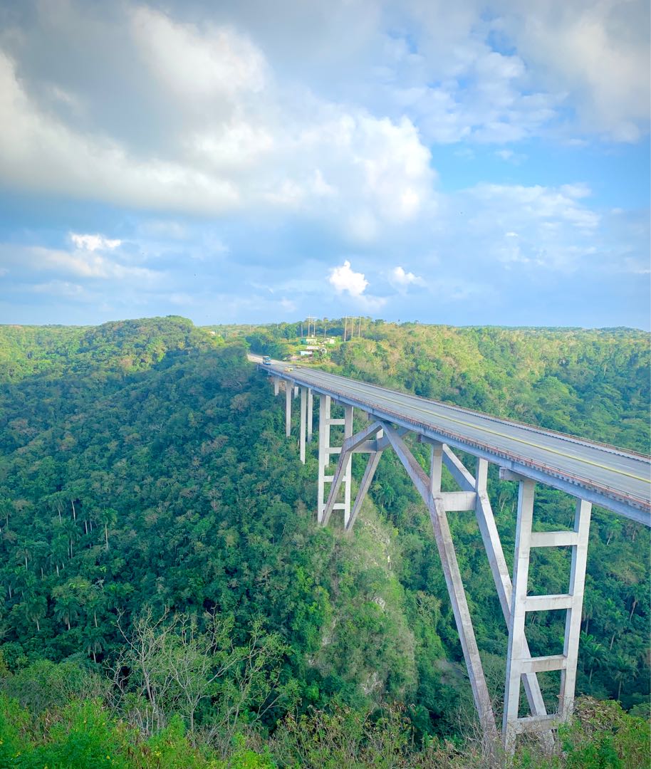 #puente de bacunayagua