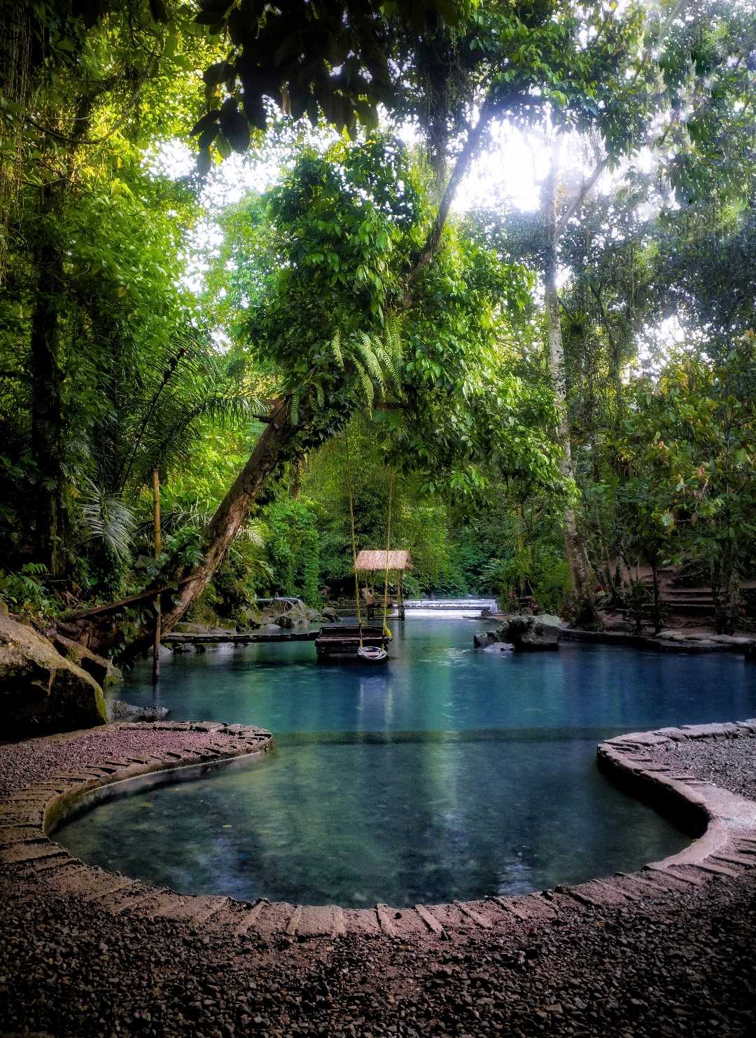 Pesona Pemandian Kolam Bunut Ngengkang 