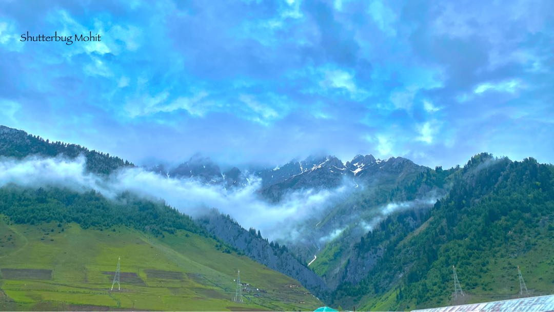 📍 Sonamarg Valley, Kashmir 🌸
