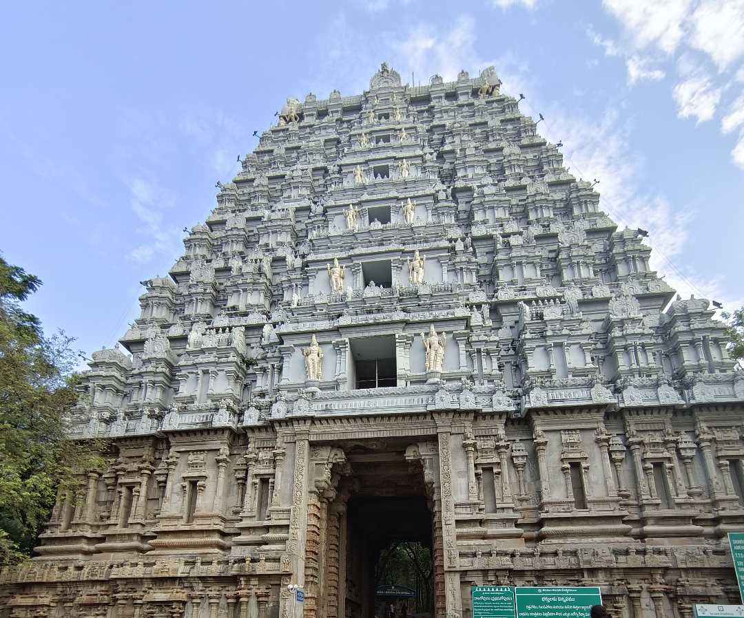 Gali Gopuram