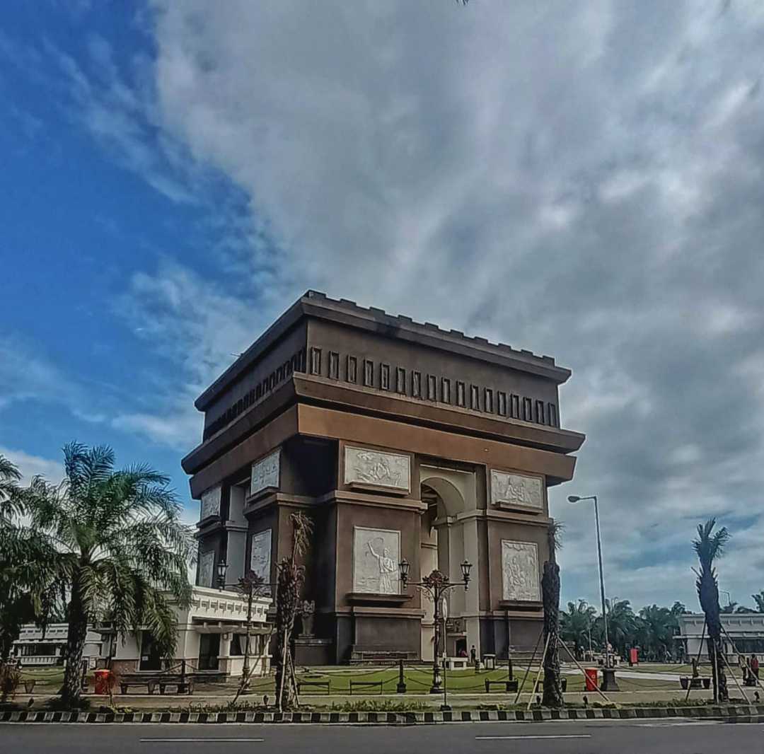 Monumen Simpang Lima Gumul