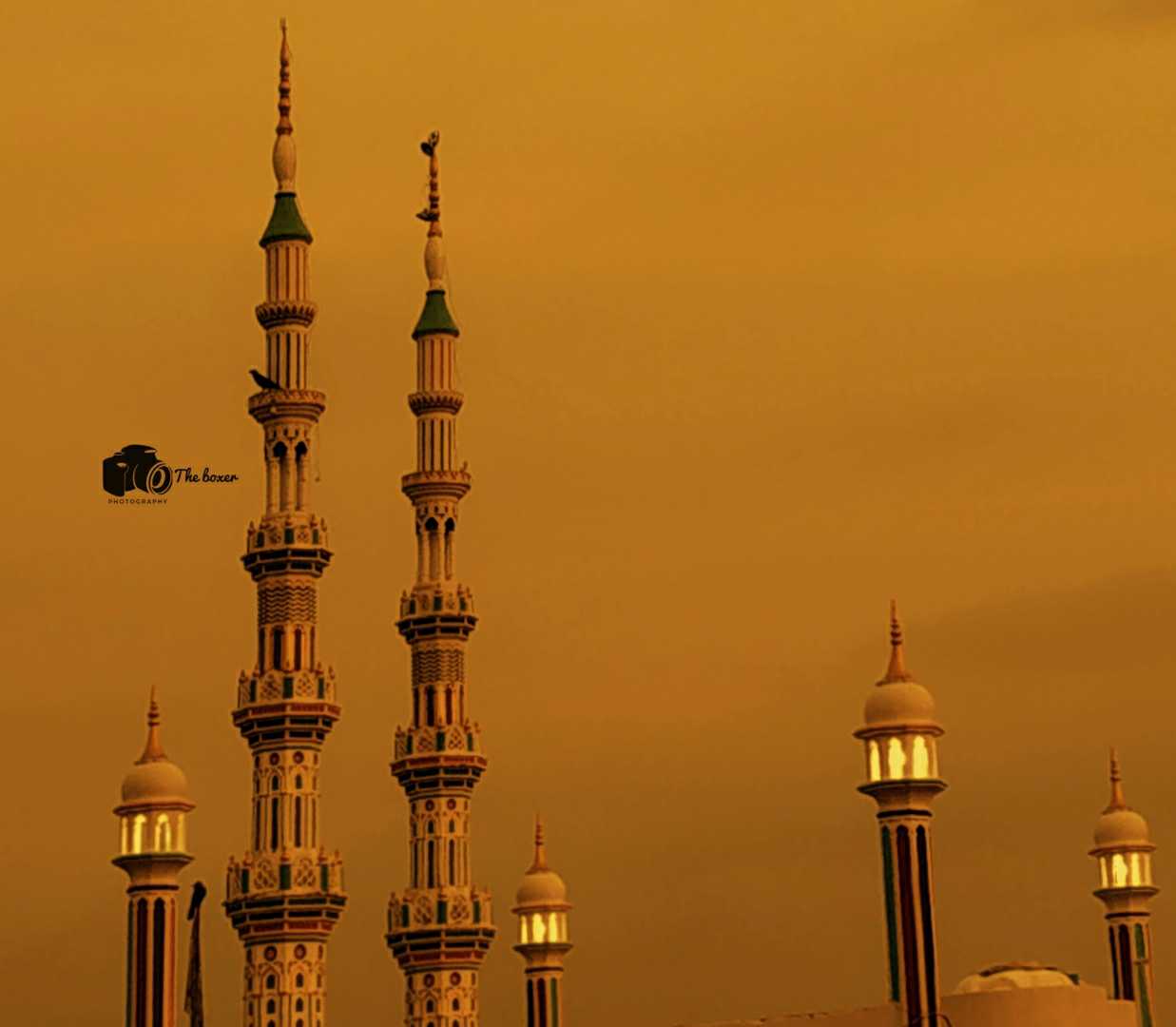 M A S J I D 🕌