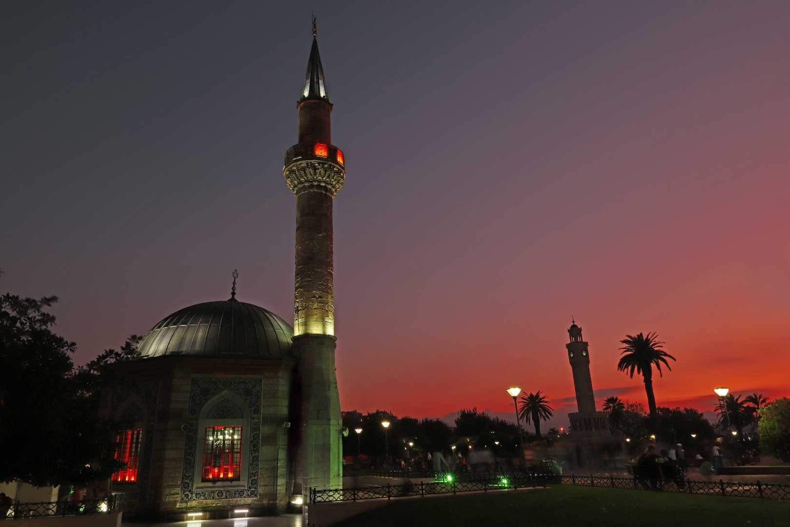 KONAK veyaYALI CAMİİ