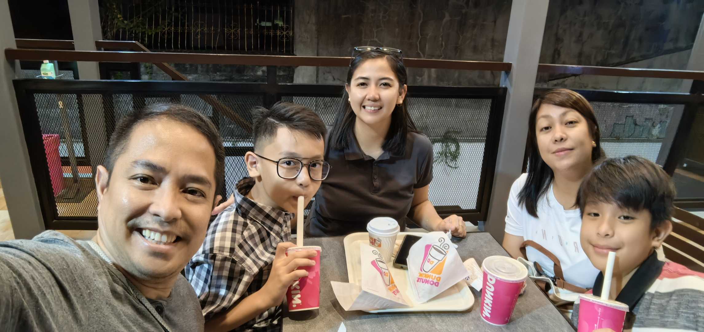 Ph Dunkin Donuts - Late night "Meryenda" 